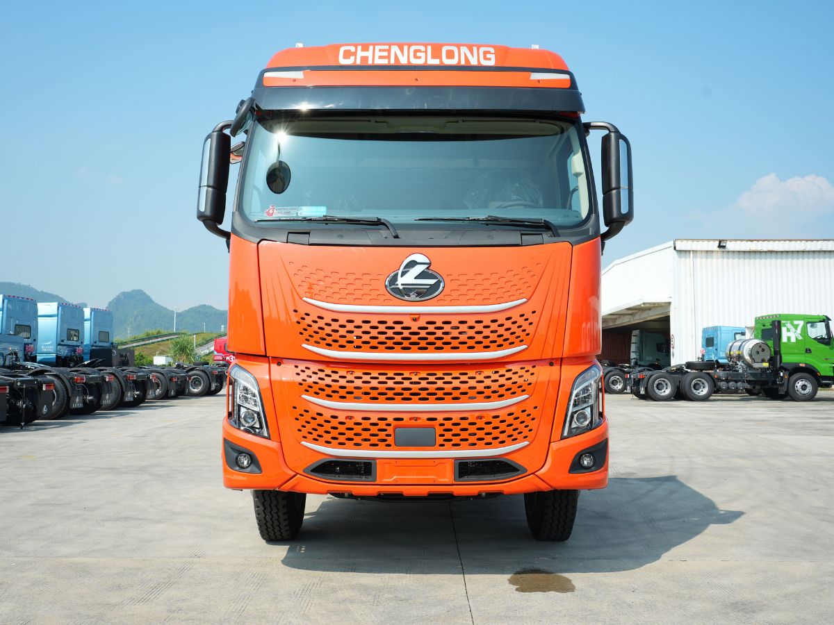 ĐẦU KÉO 6X4 Cầu láp lốp 12R22.5
