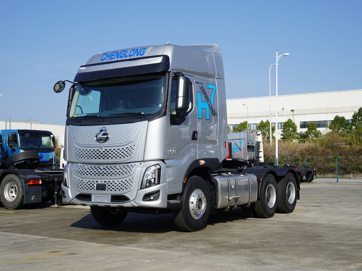 ĐẦU KÉO 6X4 Cầu láp , lốp 12R22,5