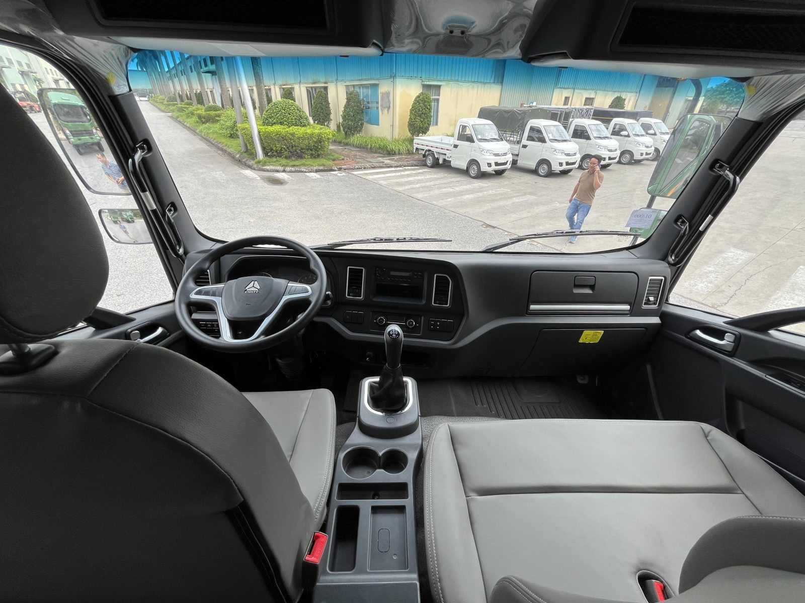 ST900D Thùng Tự Đổ